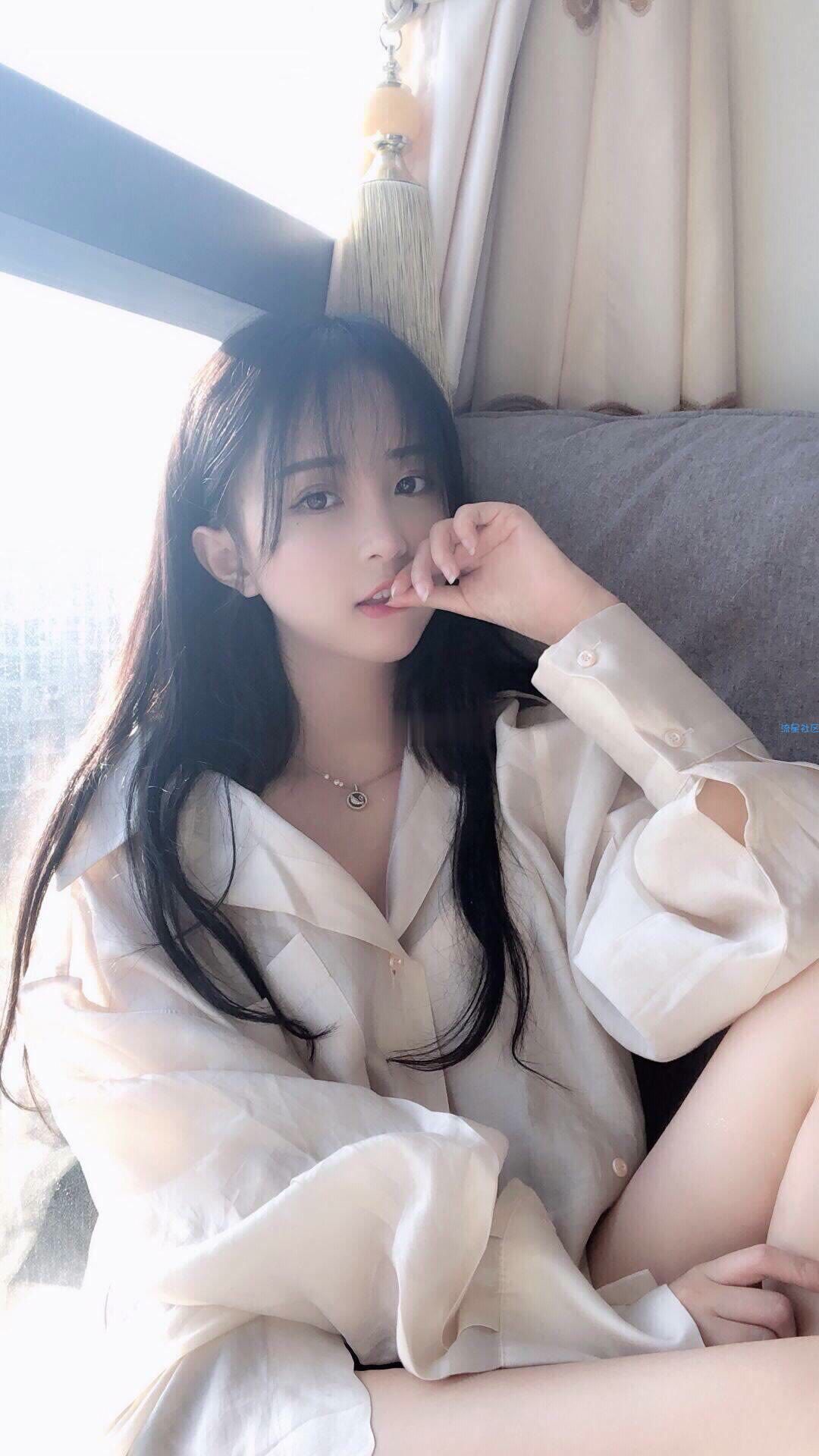 最新5.6彩虹代刷网源码免授权破解社区包含5.1版本