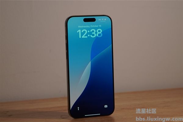 【手机资讯】曝iPhone 17国行版价格没有涨：“果粉放心冲”