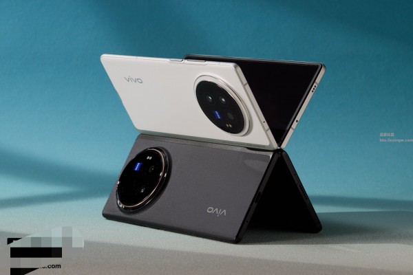 【手机资讯】vivo X Fold5 将成全球首款三防大折叠手机